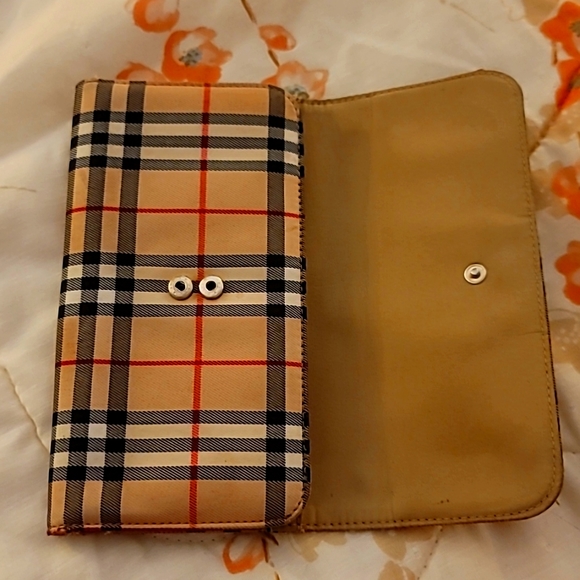 Authentic vintage Burberry clutch - Picture 3 of 5